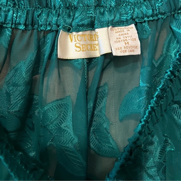 Victoria’s Secret Gold Label Mesh Floral Pants - Picture 3 of 8